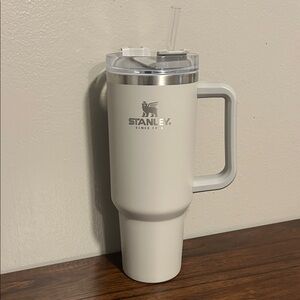 Stanley 40oz Greyish color cup with straw